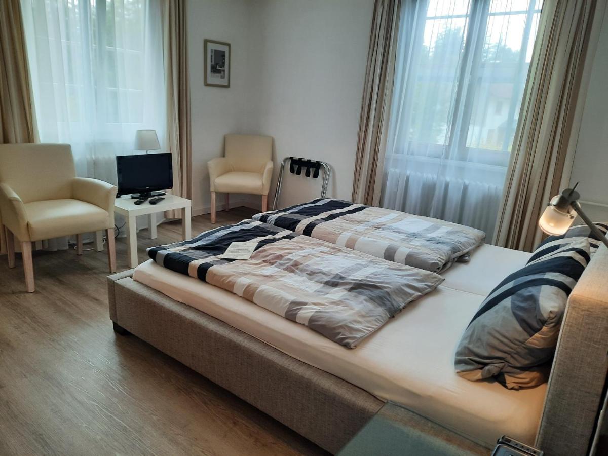 פרוידנשטאדט Hotel Restaurant Kniebishoehe מראה חיצוני תמונה