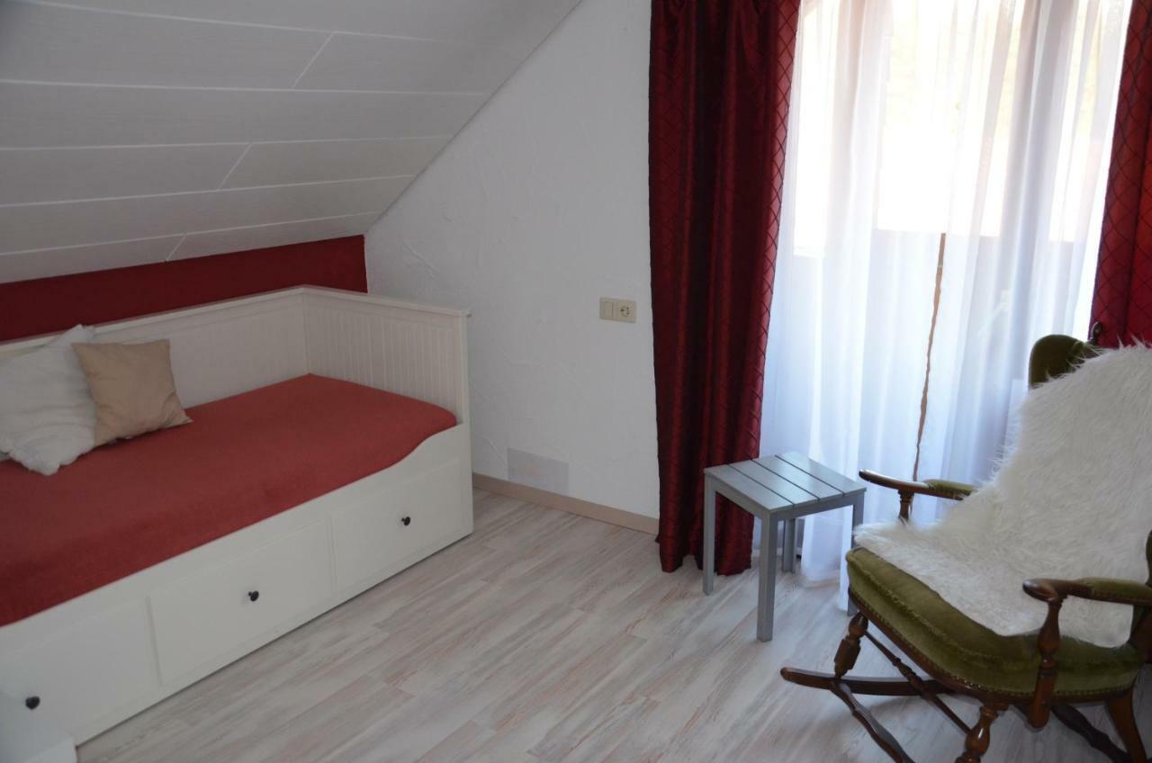 פרוידנשטאדט Hotel Restaurant Kniebishoehe מראה חיצוני תמונה