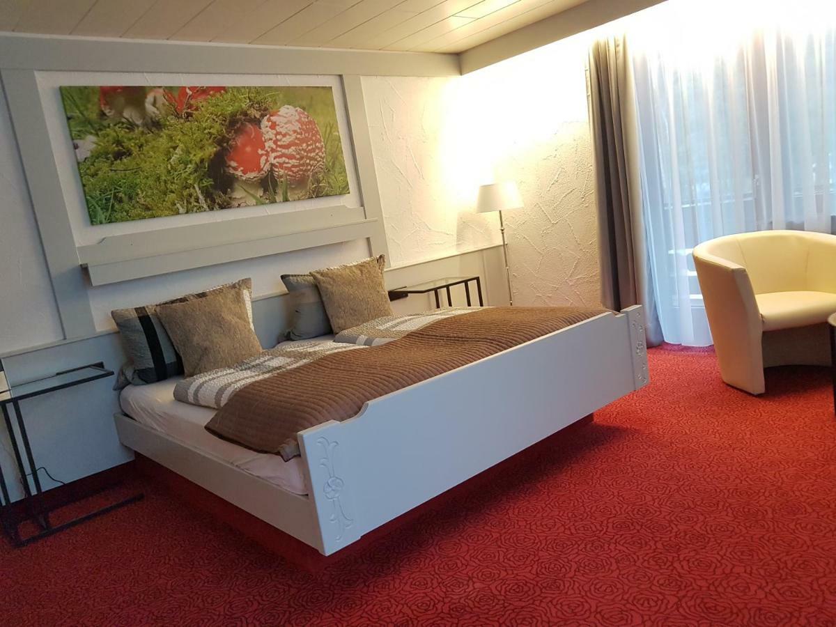 פרוידנשטאדט Hotel Restaurant Kniebishoehe מראה חיצוני תמונה